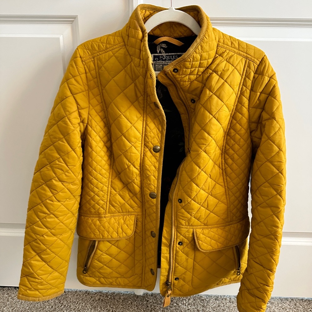 Gorgeous Joules jacket! Worn only twice and in amazing condition! Size 8